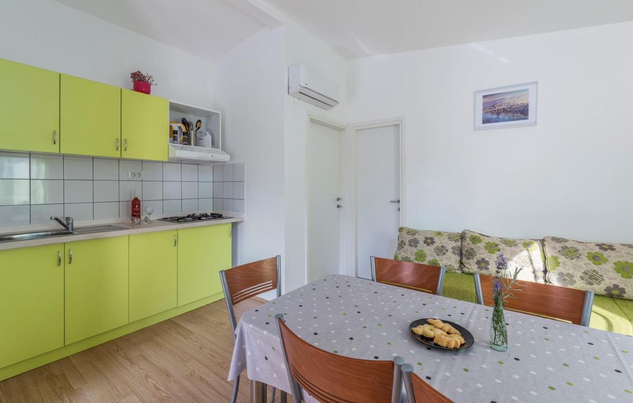 Holiday Park Village Jelovci Kringa Eksteriør billede
